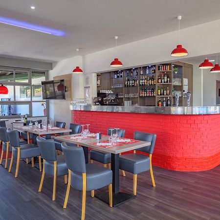 Hotel Restaurant Les Jardins D'Épône 외부 사진