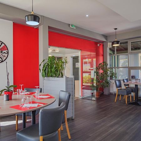Hotel Restaurant Les Jardins D'Épône 외부 사진